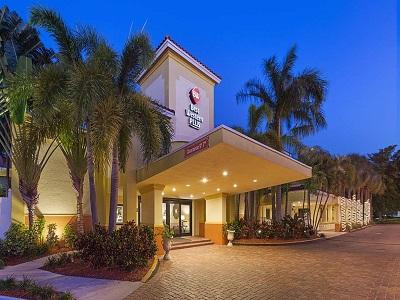 Oasis Hotel 3*