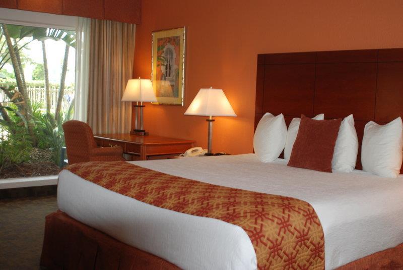 Best Western Plus University Hotel Boca Raton
