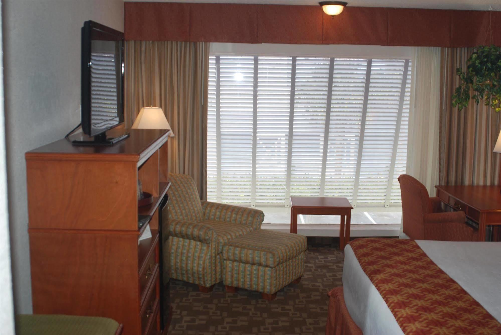 Best Western Plus University Hotel